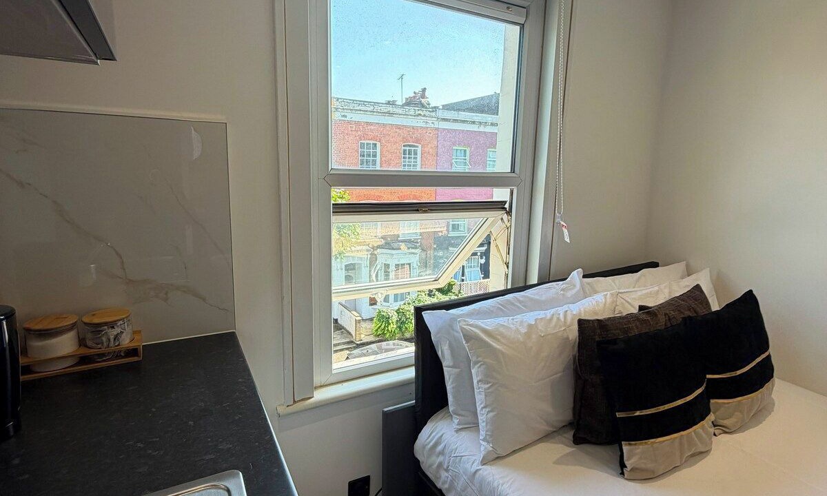 Photo of Bedroom in Leabridge
