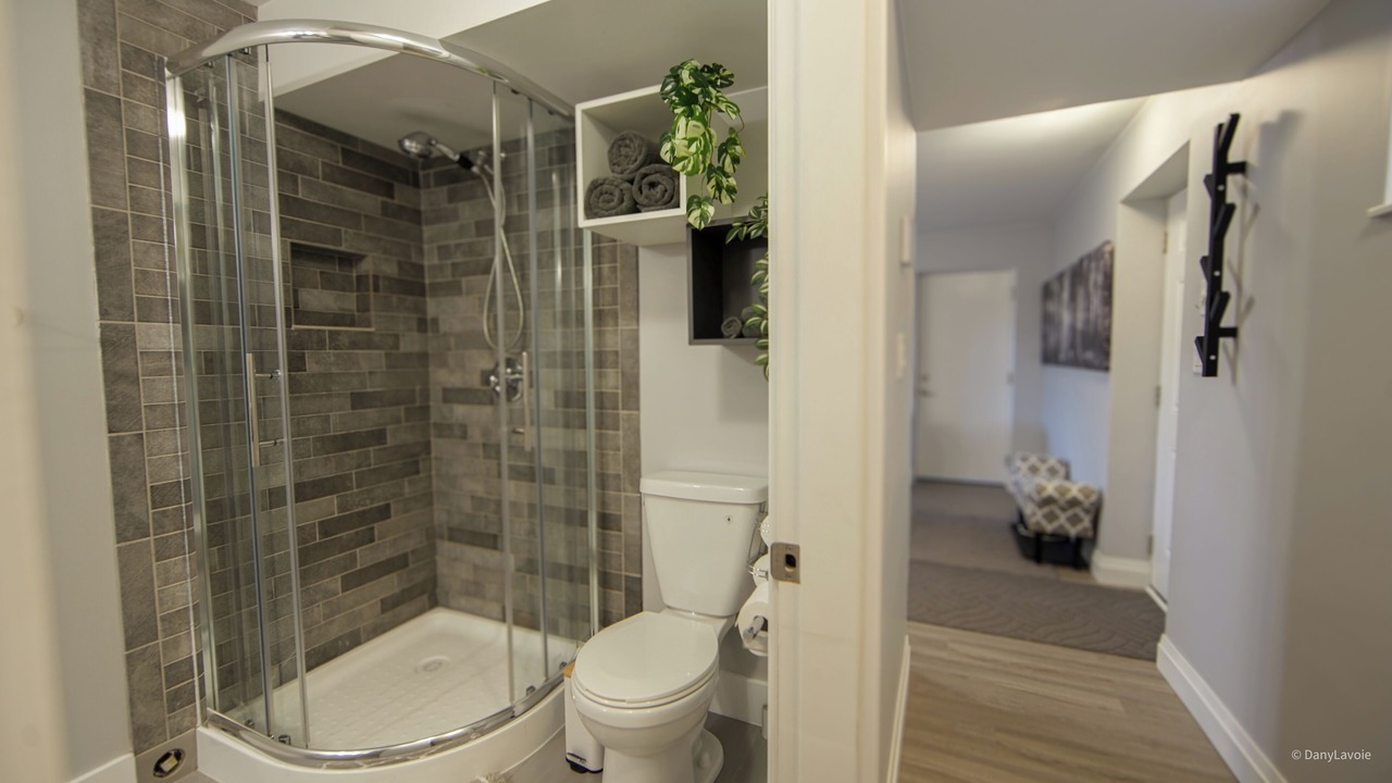 Photo of Bathroom in Upper Lonsdale