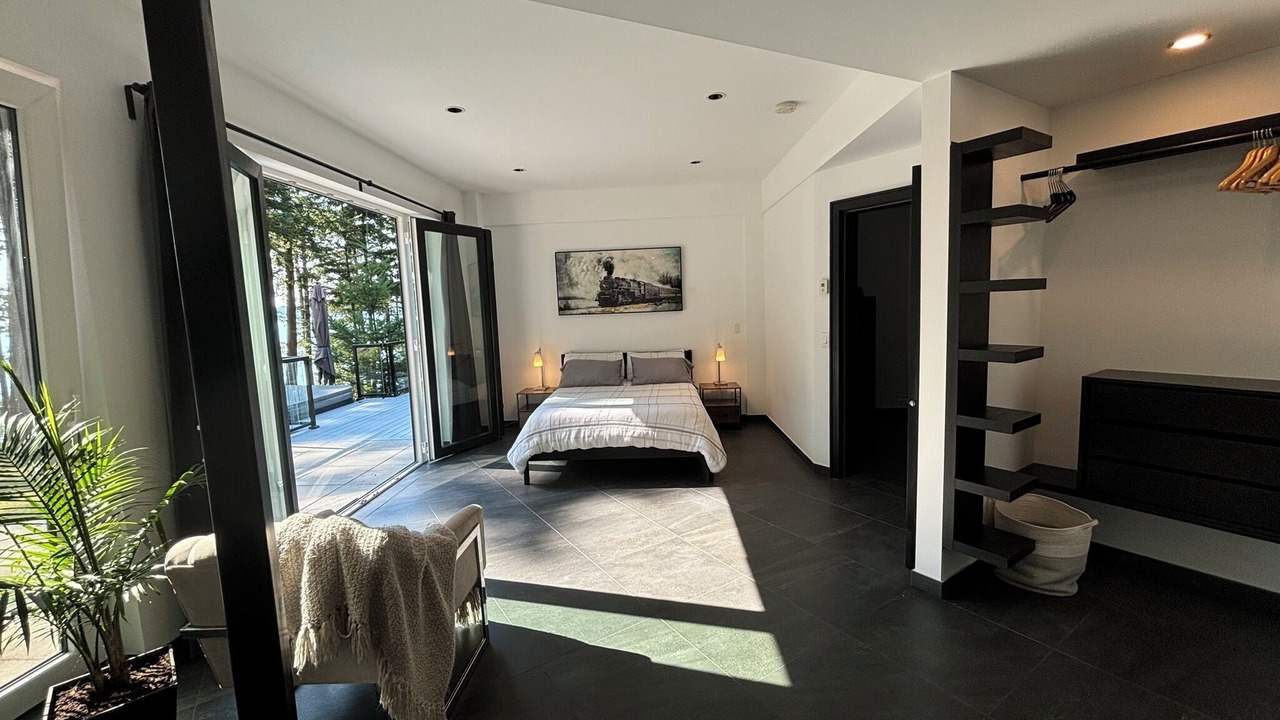 Photo of Bedroom in Bowen Island