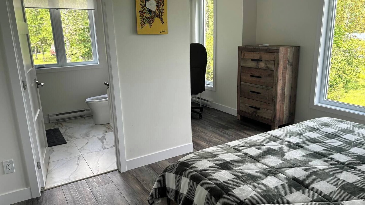 Photo of Bedroom in Val-des-Monts