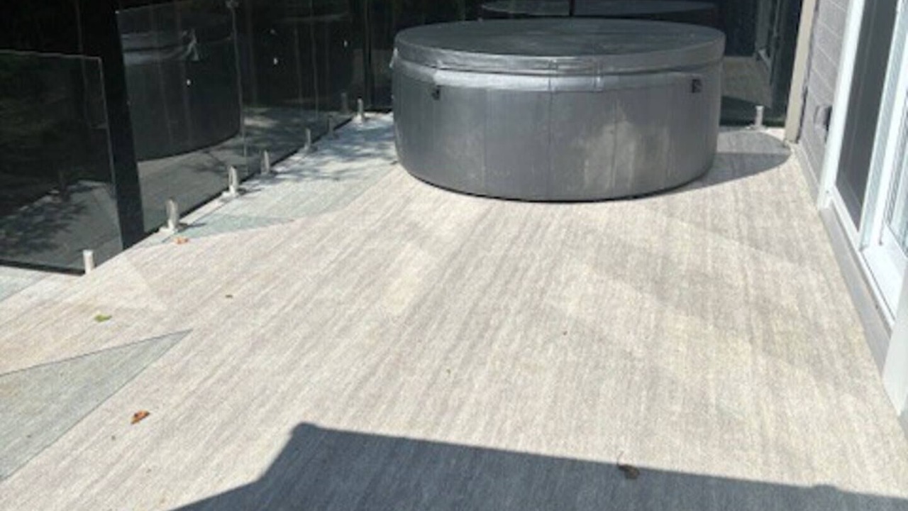 Photo of Patio Balcony in Val-des-Monts
