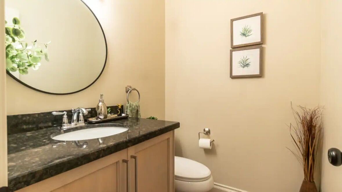 Photo of Bathroom in Stoney Creek