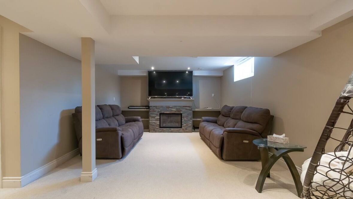 Photo of Livingroom in Stoney Creek