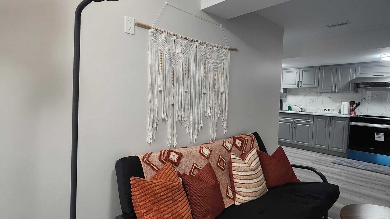 Photo of Livingroom in Thorold