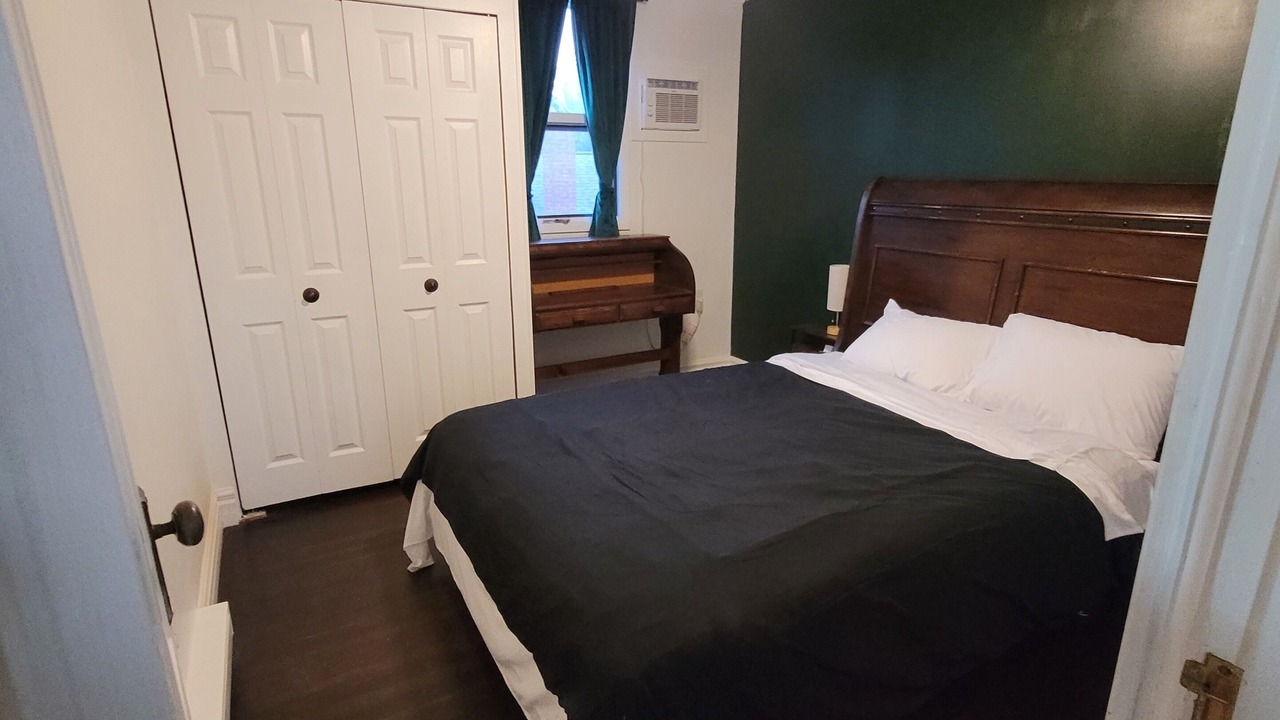 Photo of Bedroom in East Hill