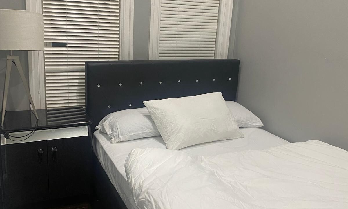 Photo of Bedroom in Bowmanville