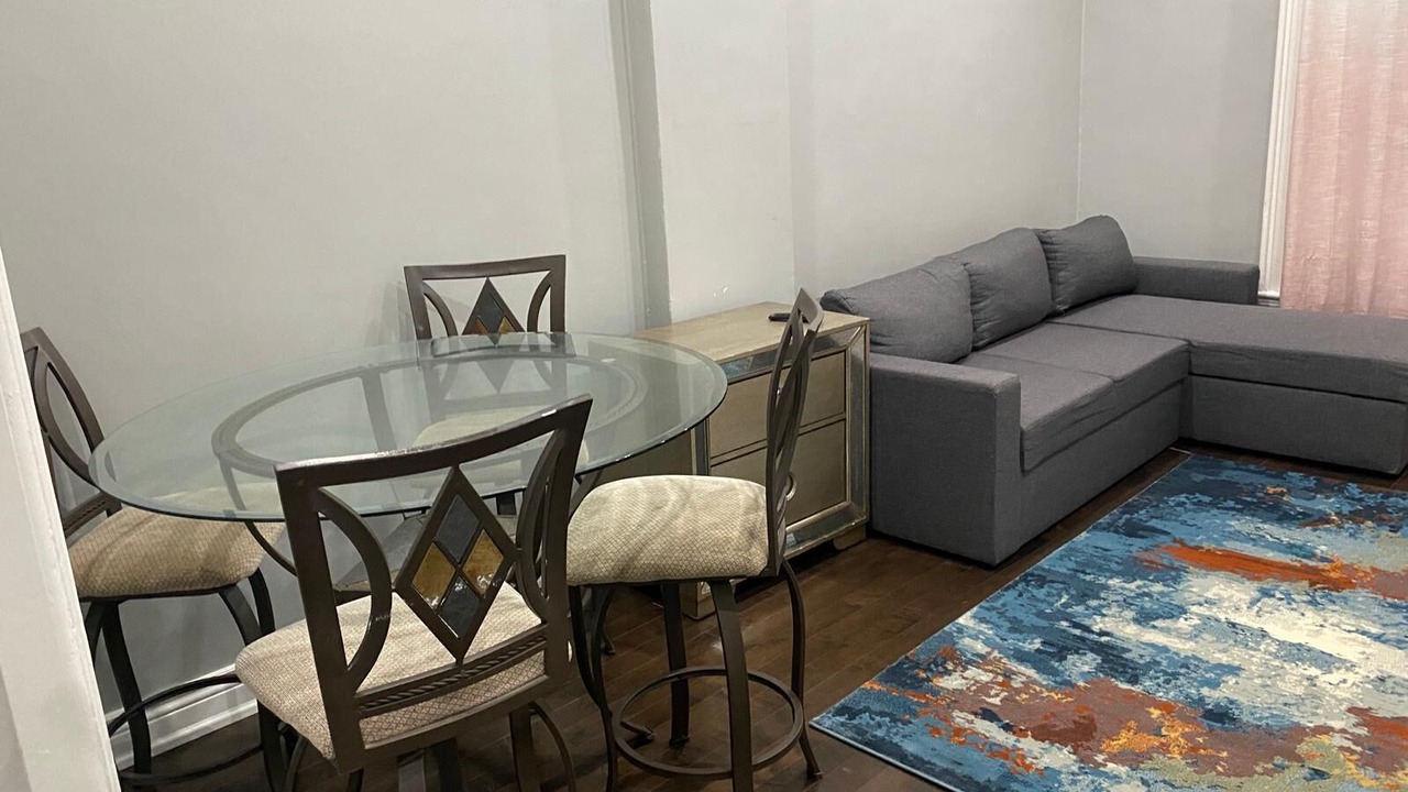 Photo of Livingroom in Bowmanville