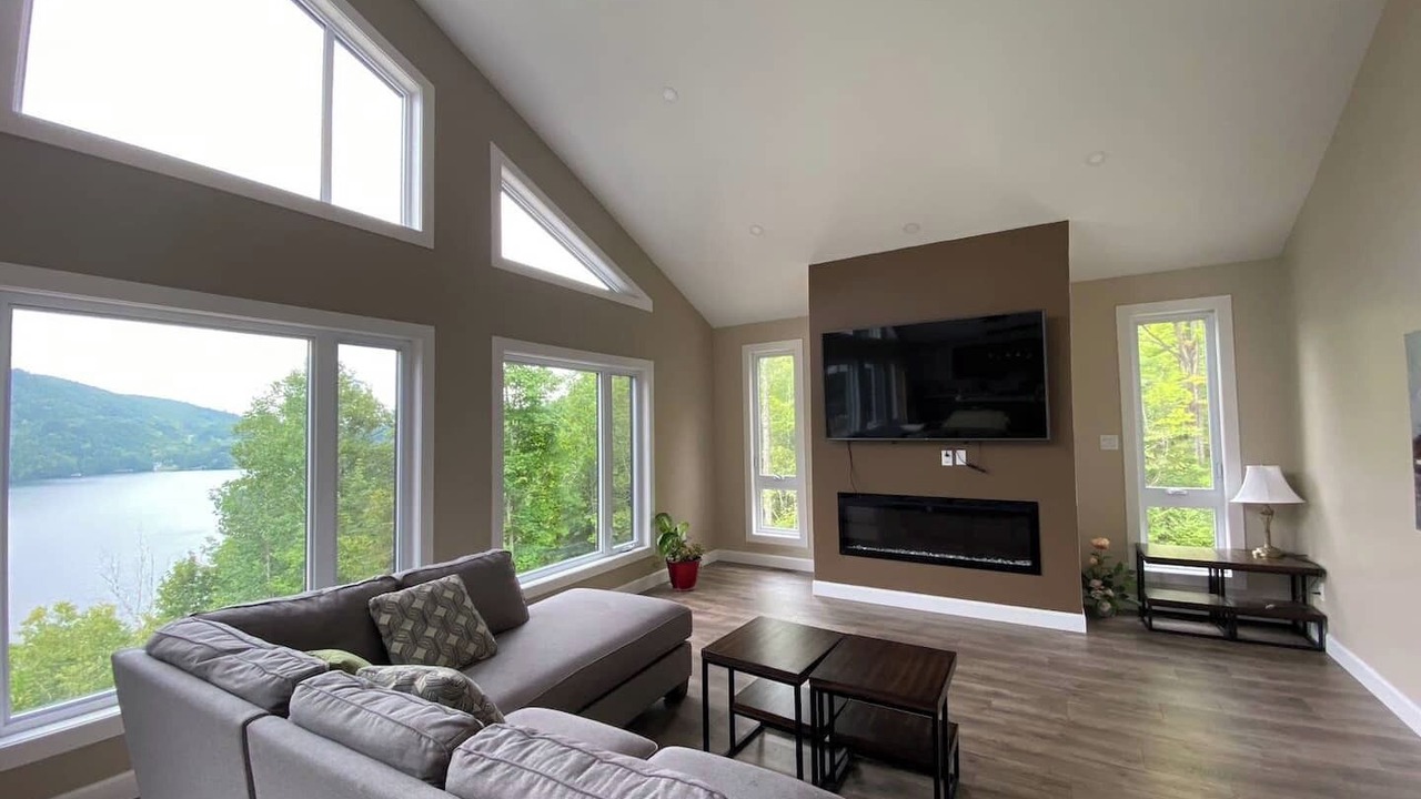 Photo of Bedroom in Val-des-Monts