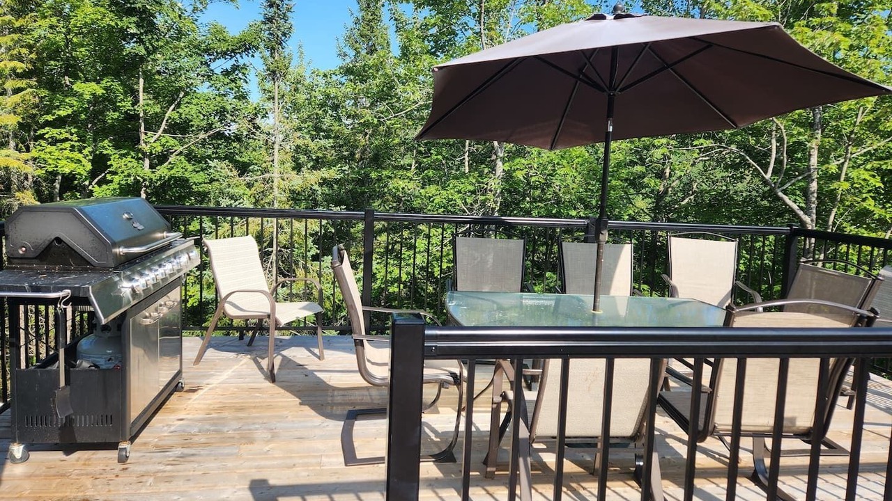 Photo of Patio Balcony in Val-des-Monts