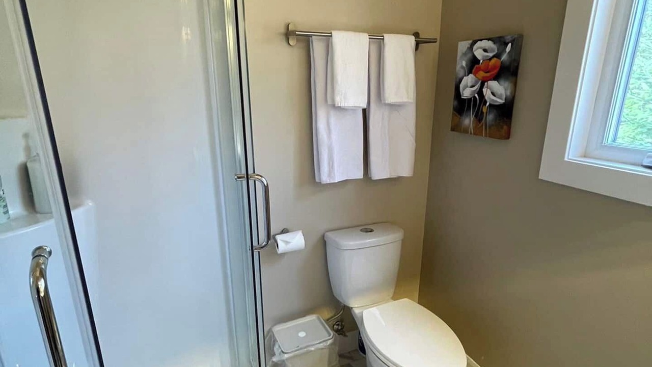 Photo of Bathroom in Val-des-Monts