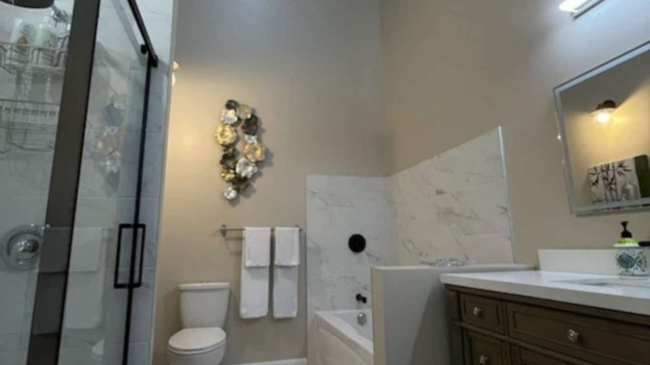 Photo of Bathroom in Val-des-Monts