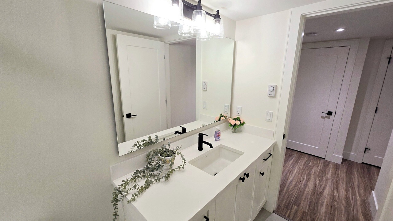 Photo of Bathroom in Willoughby