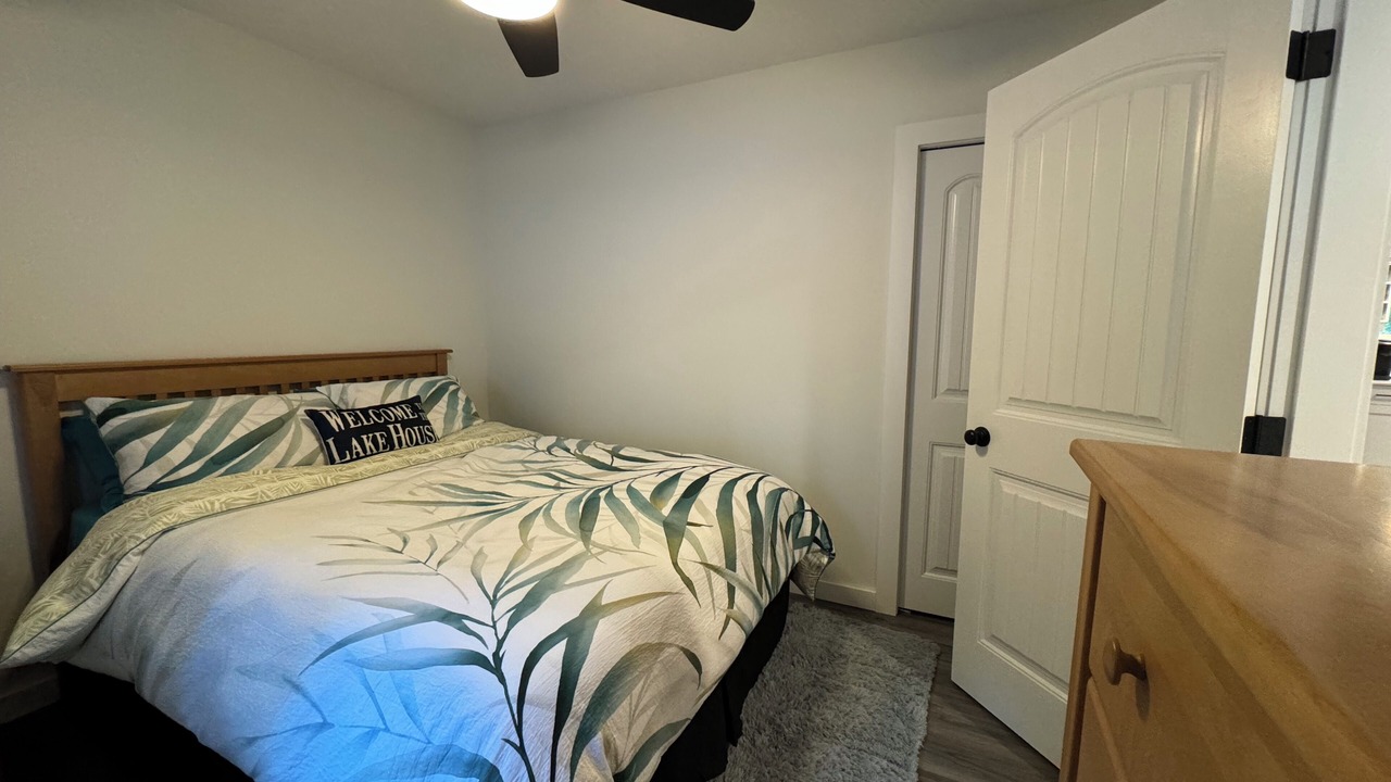Photo of Bedroom in Port Alberni