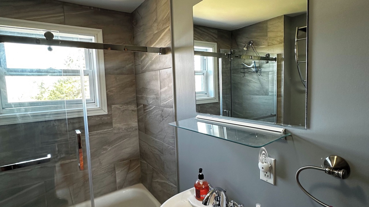 Photo of Bathroom in Compton