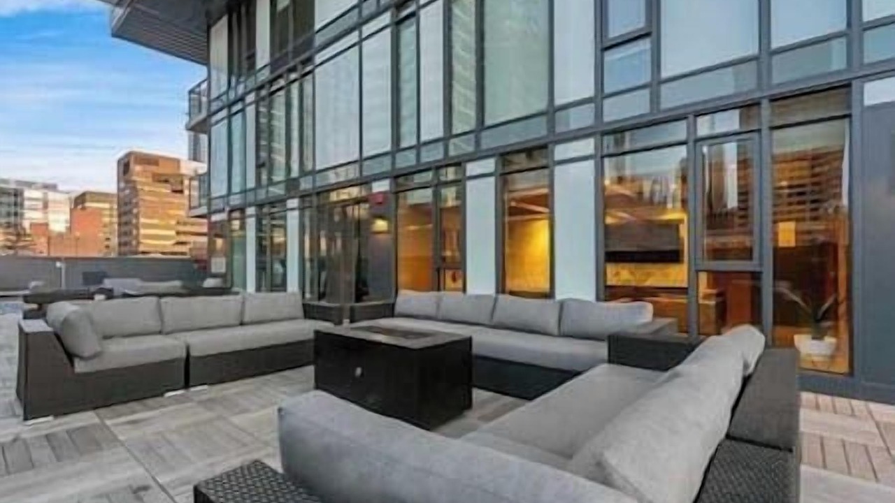 Photo of Patio Balcony in Downtown Calgary
