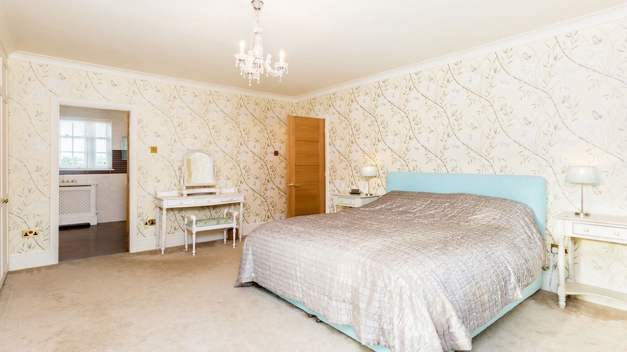 Photo of Bedroom in Tiddington