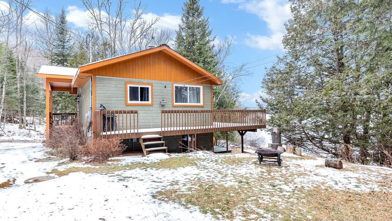 Photo of Outdoor in Amherst