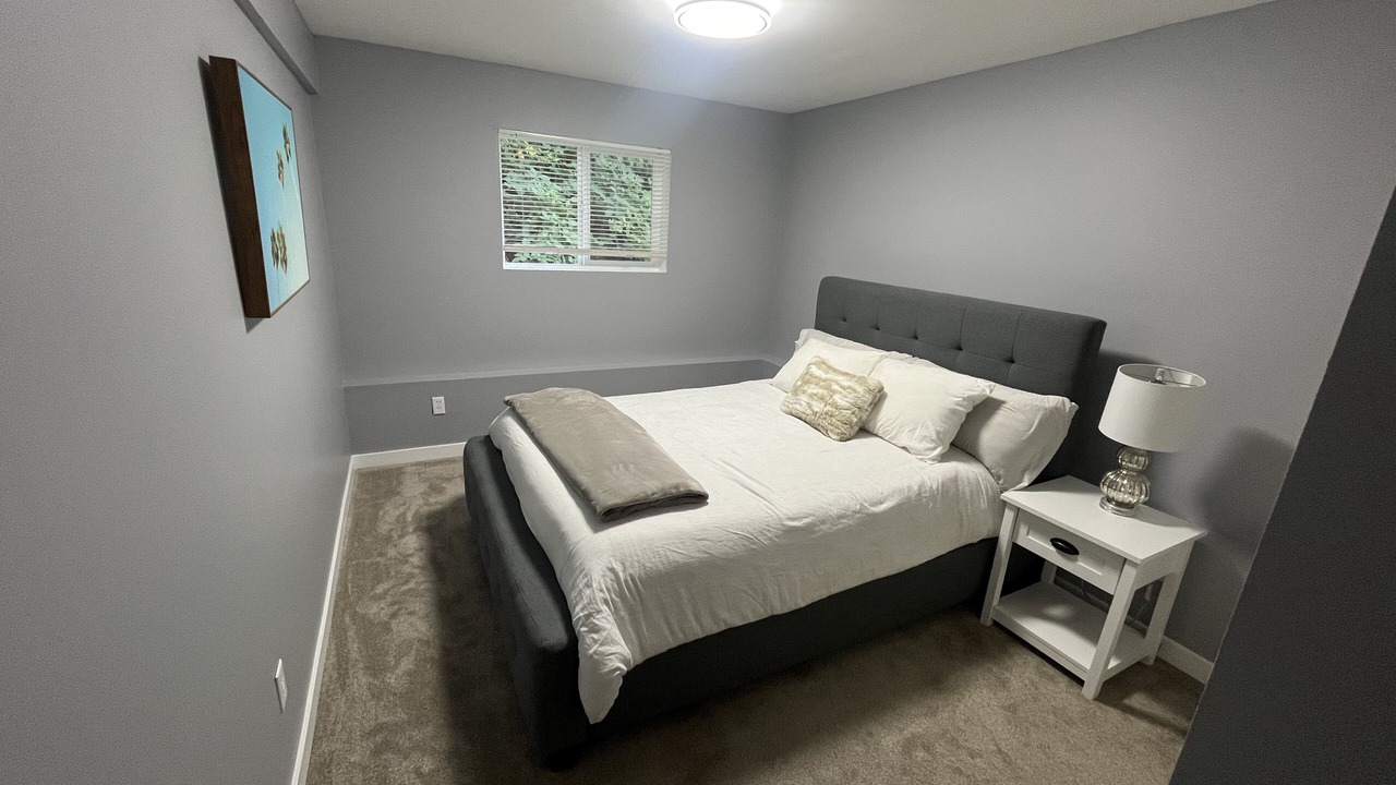 Photo of Bedroom in Lake Cowichan