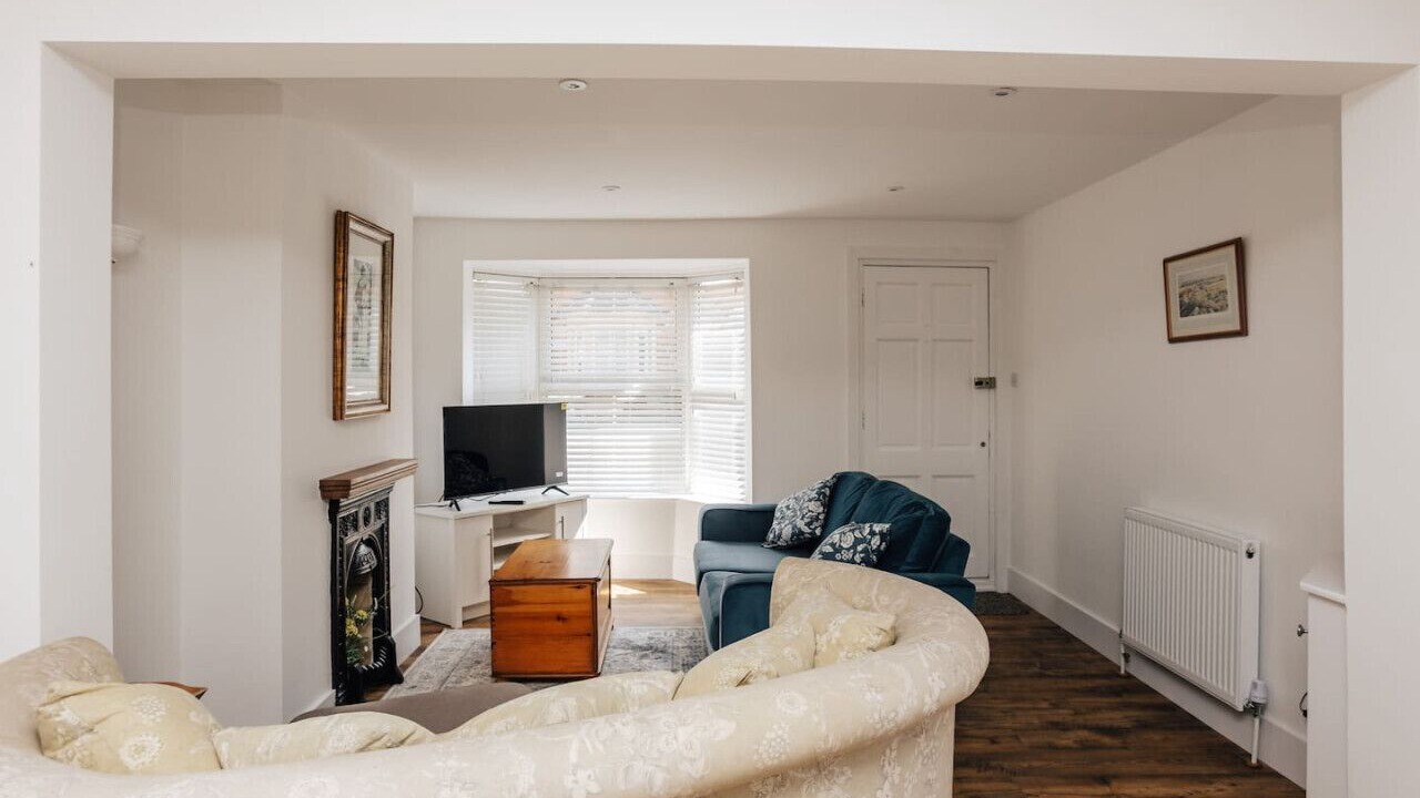 Photo of Livingroom in Henley