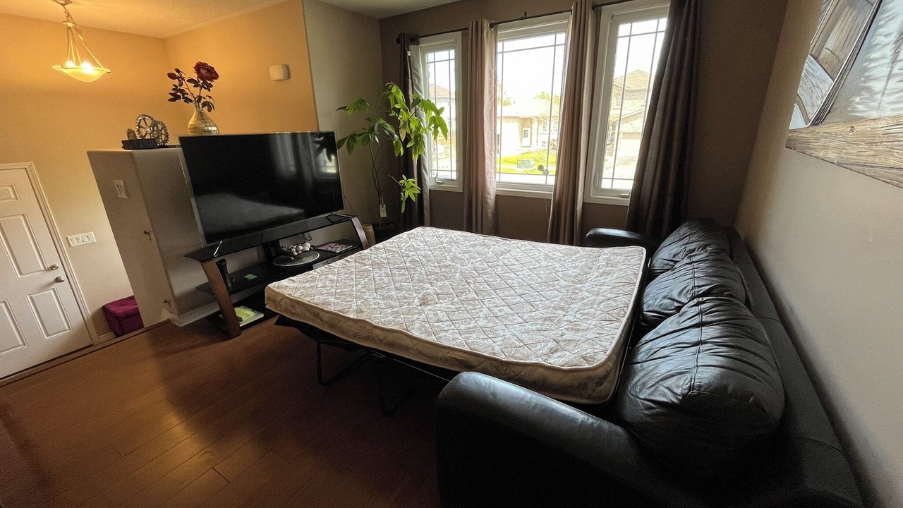 Photo of Bedroom in Amherstview