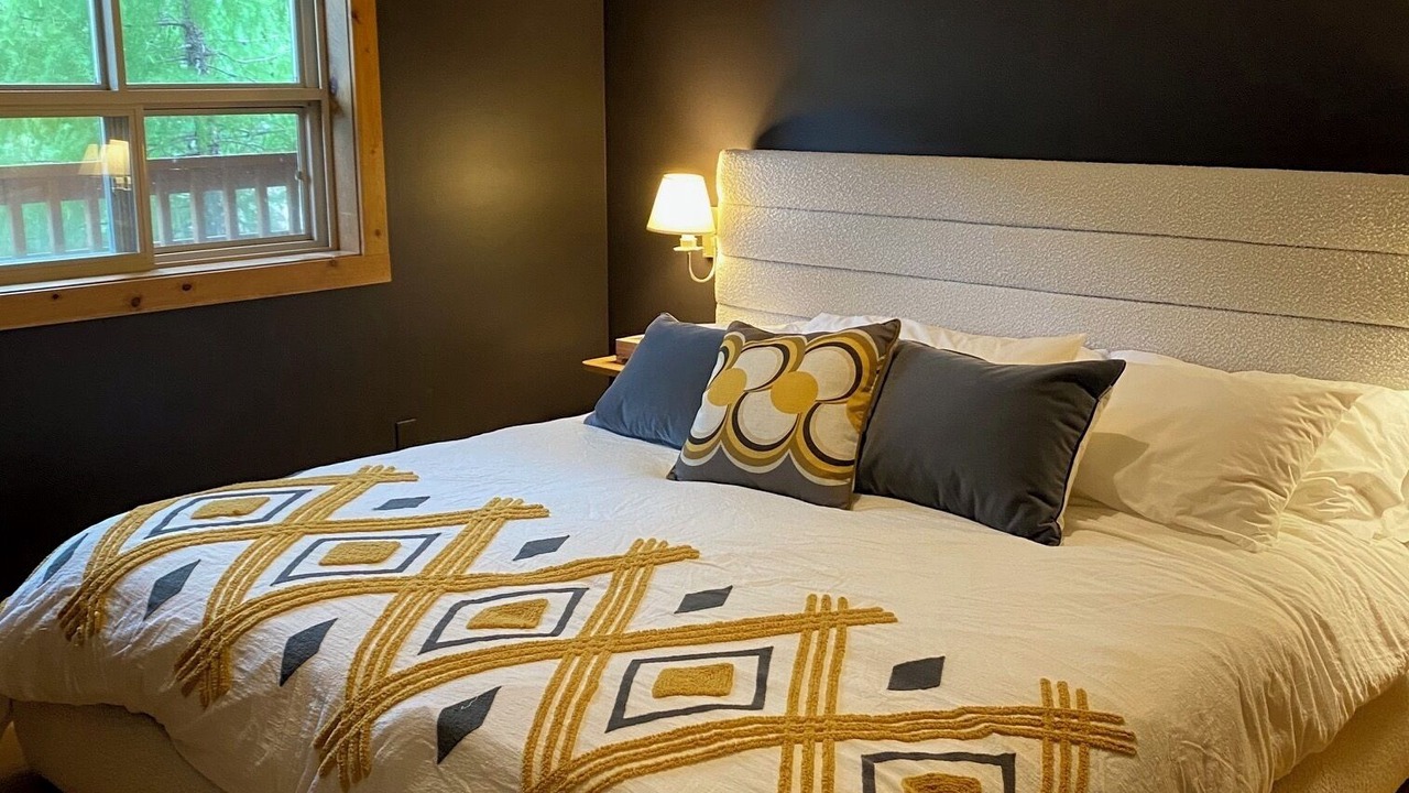 Photo of Bedroom in East Kootenay