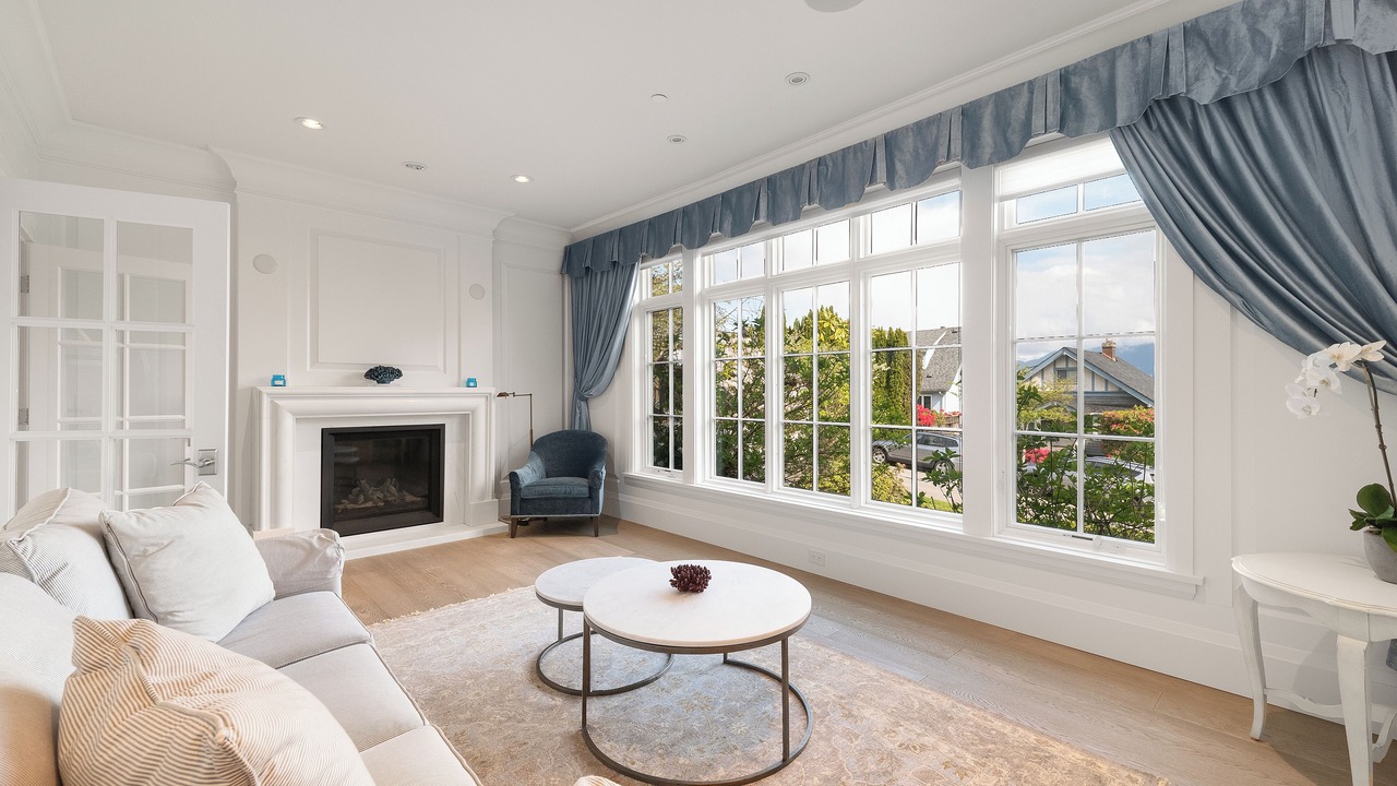 Photo of Livingroom in West Point Grey