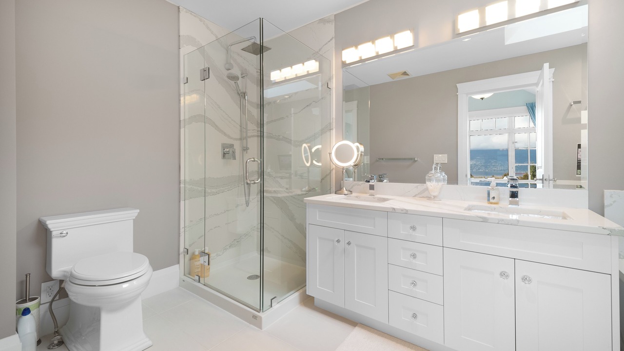 Photo of Bathroom in West Point Grey