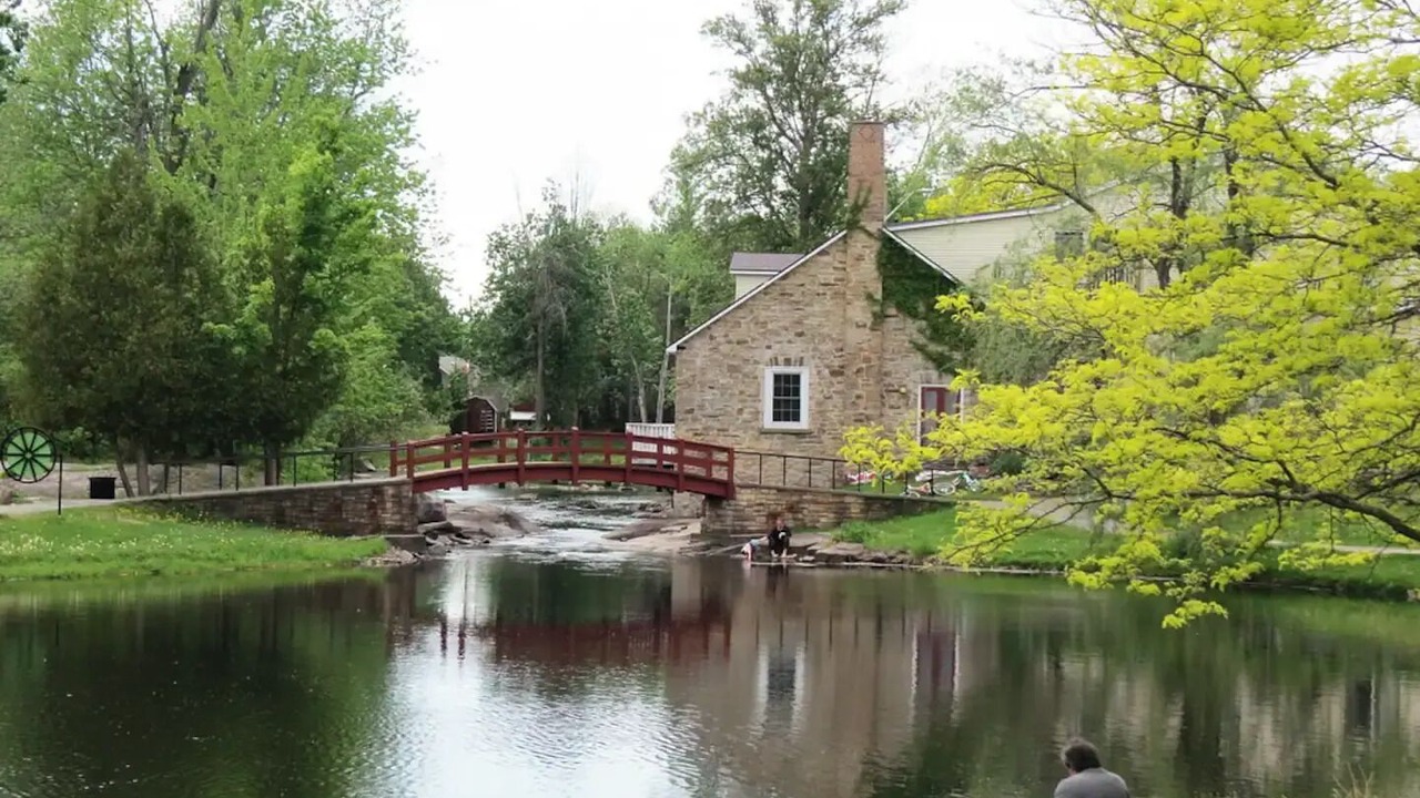 Photo of Others in Lanark Highlands