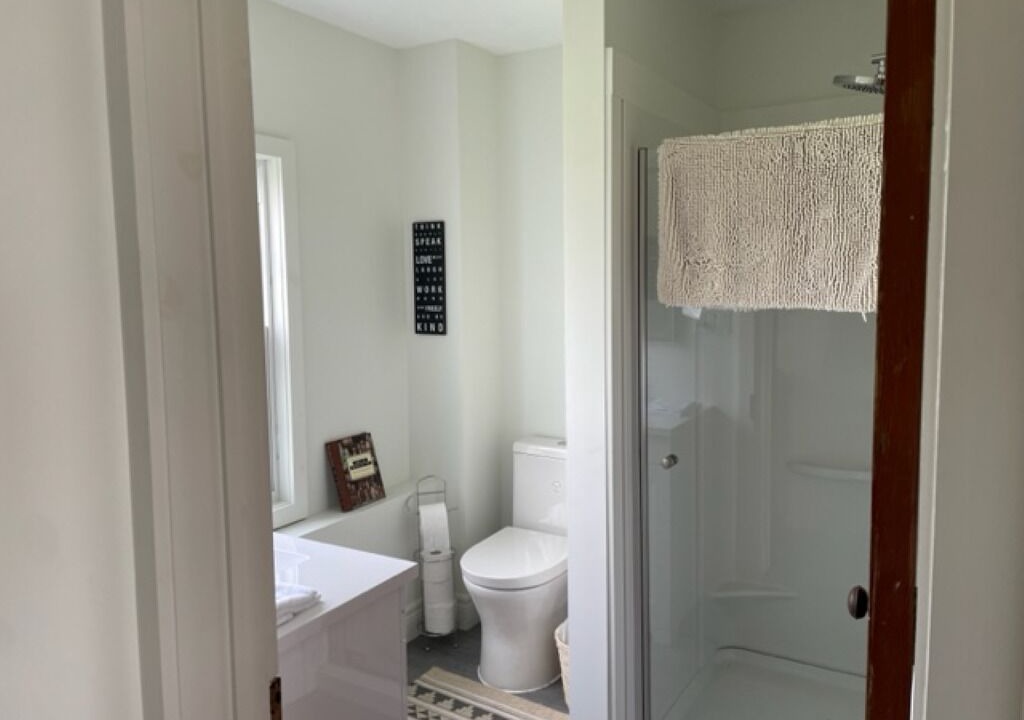 Photo of Bathroom in Loyalist