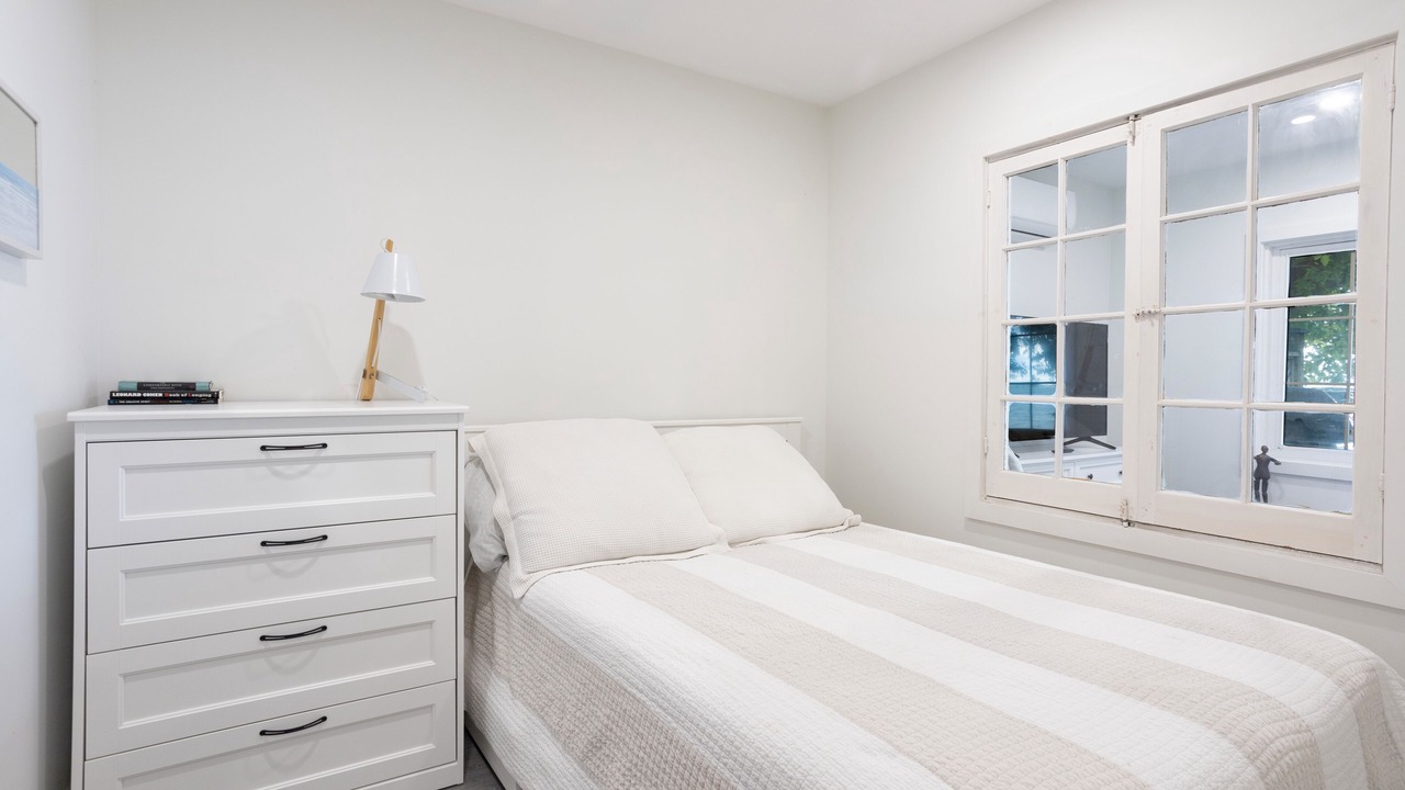 Photo of Bedroom in Loyalist
