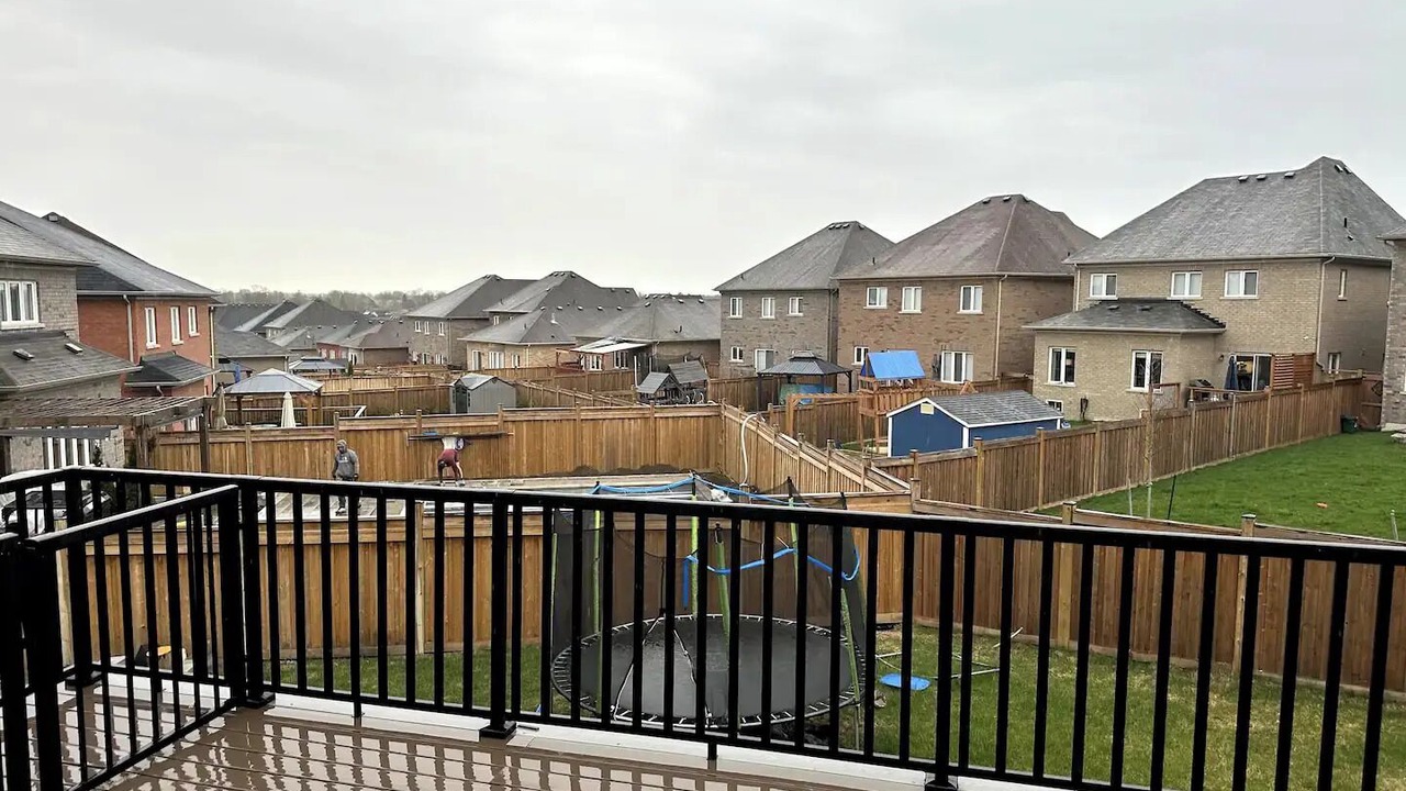 Photo of Outdoor in Bowmanville