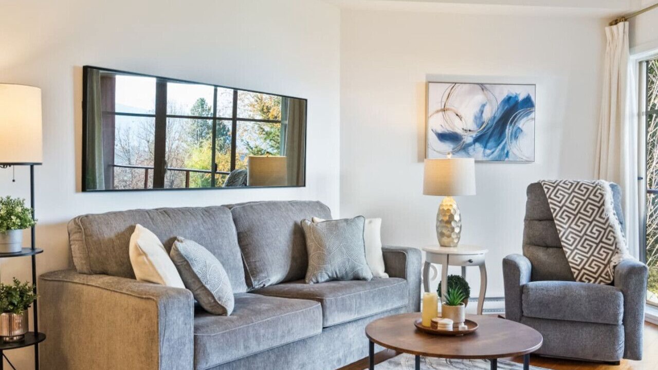 Photo of Livingroom in Central Okanagan