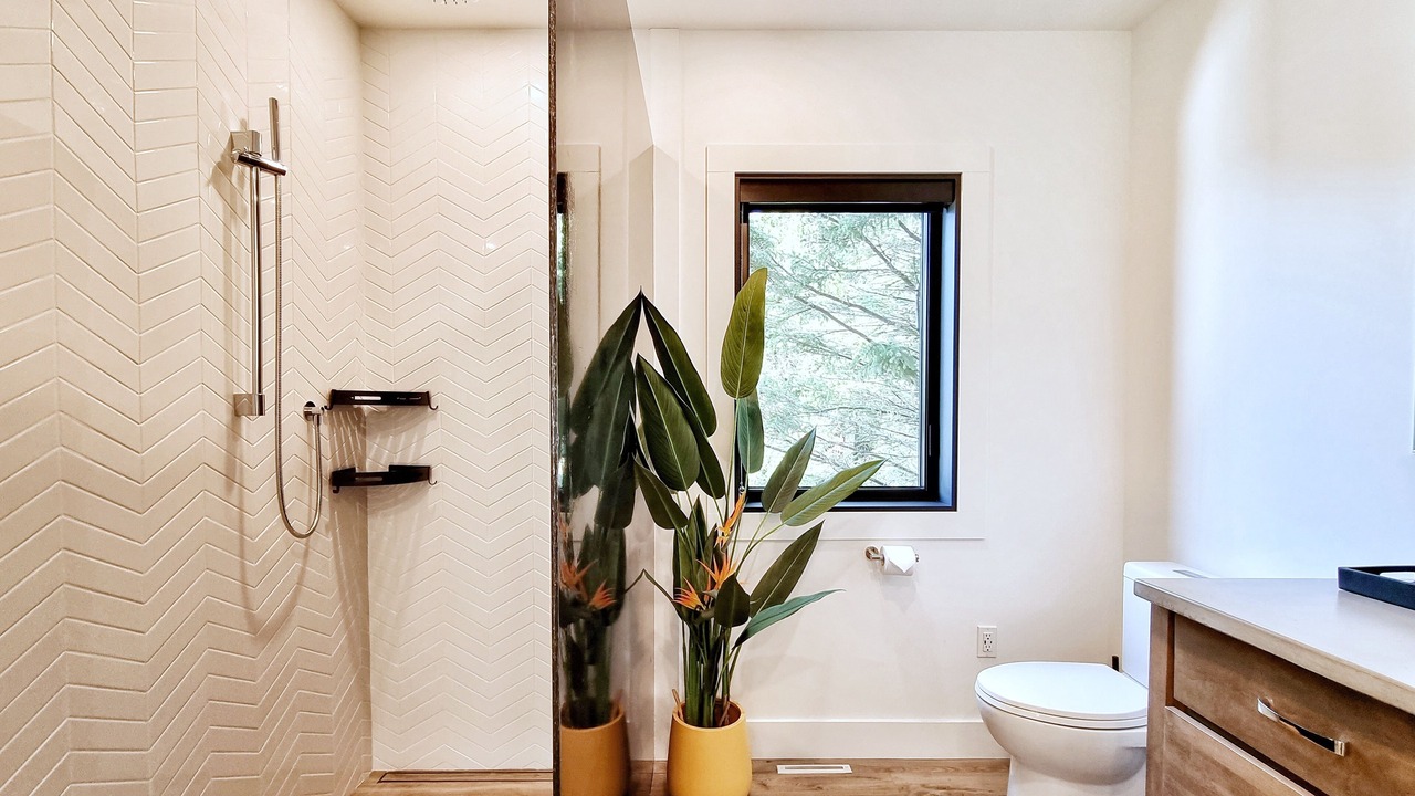 Photo of Bathroom in Sauble Beach