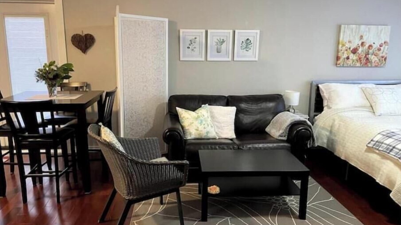 Photo of Livingroom in Central Saanich