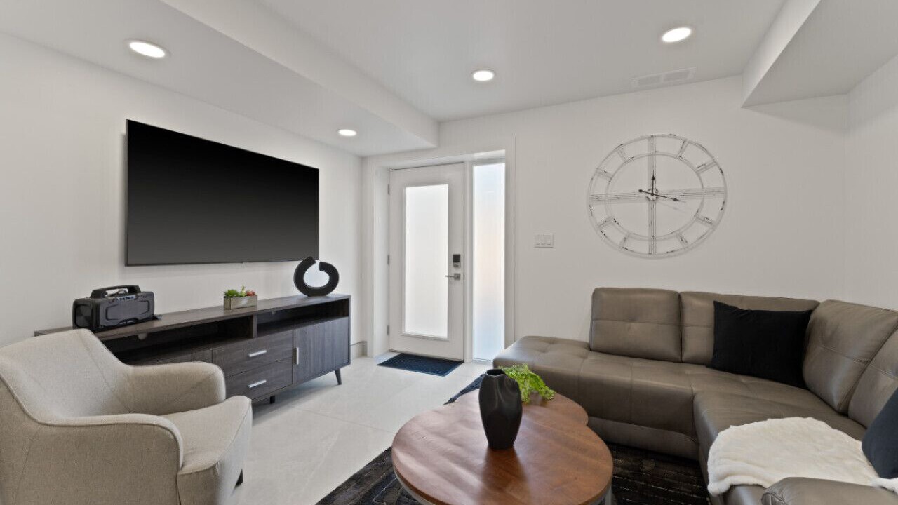 Photo of Livingroom in Leamington