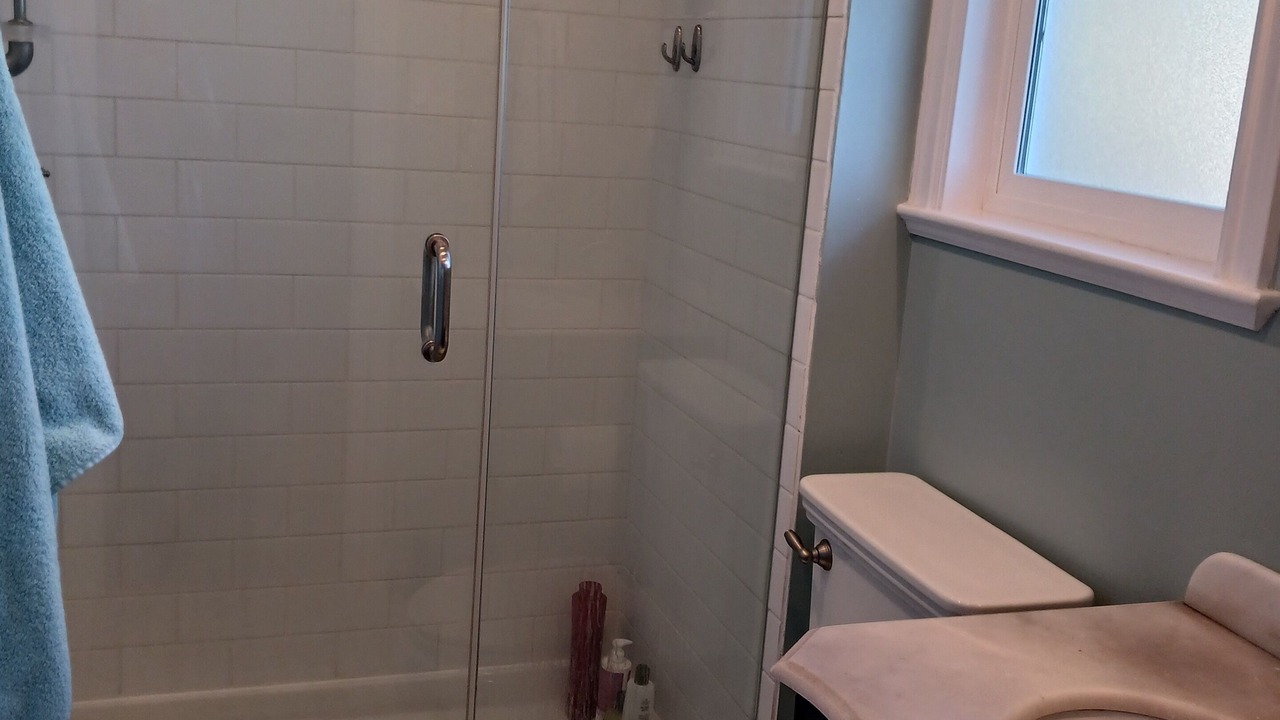 Photo of Bathroom in Delta