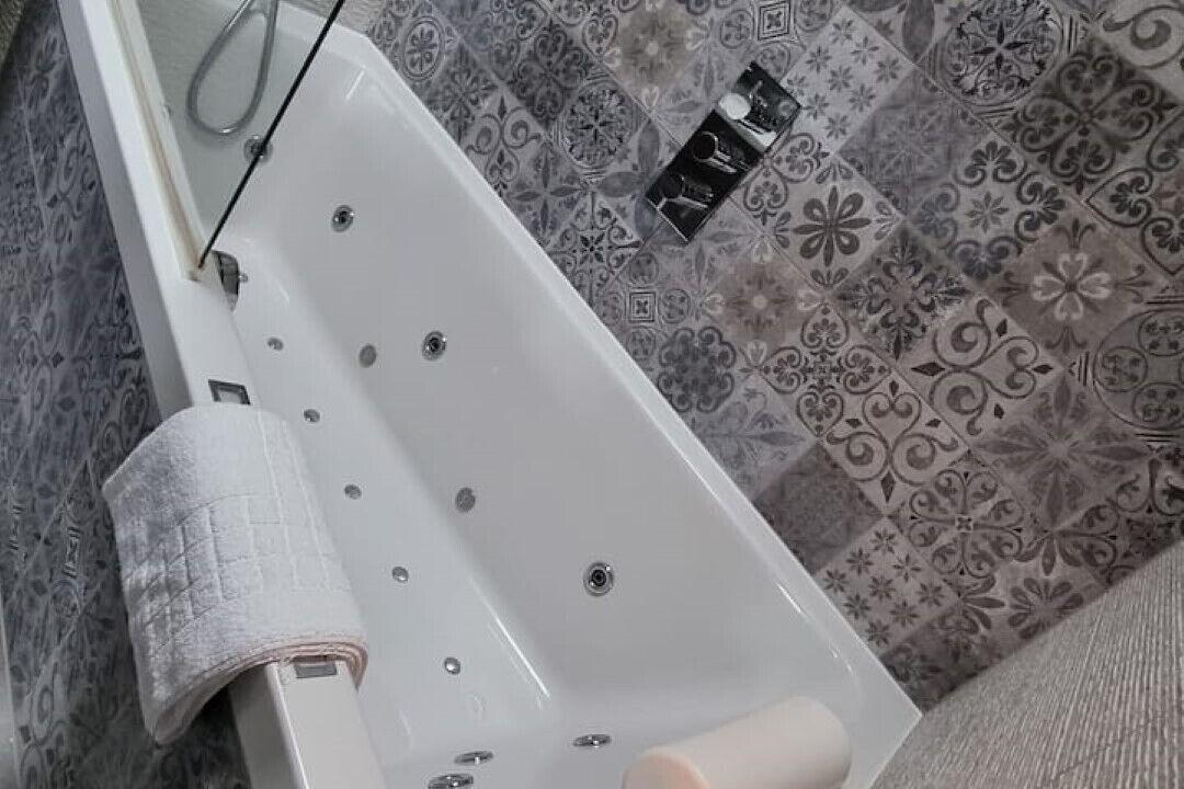 Photo of Bathroom in Golders Green