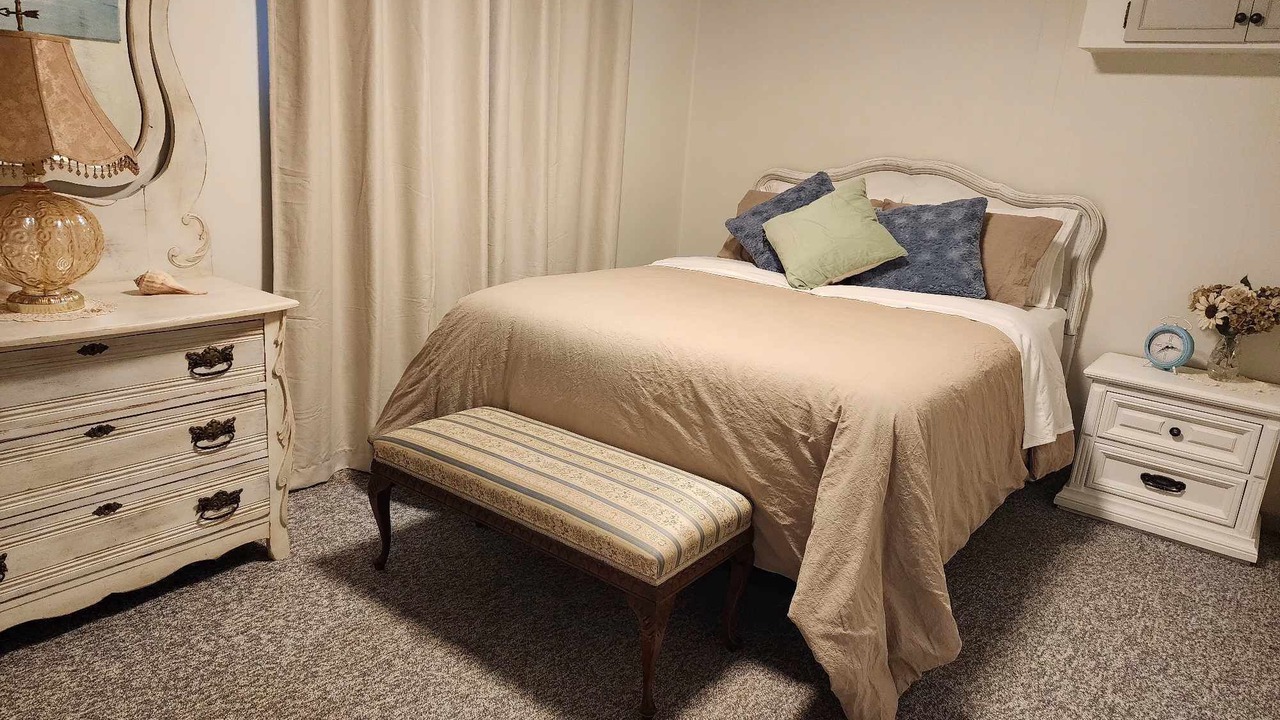 Photo of Bedroom in Tillsonburg