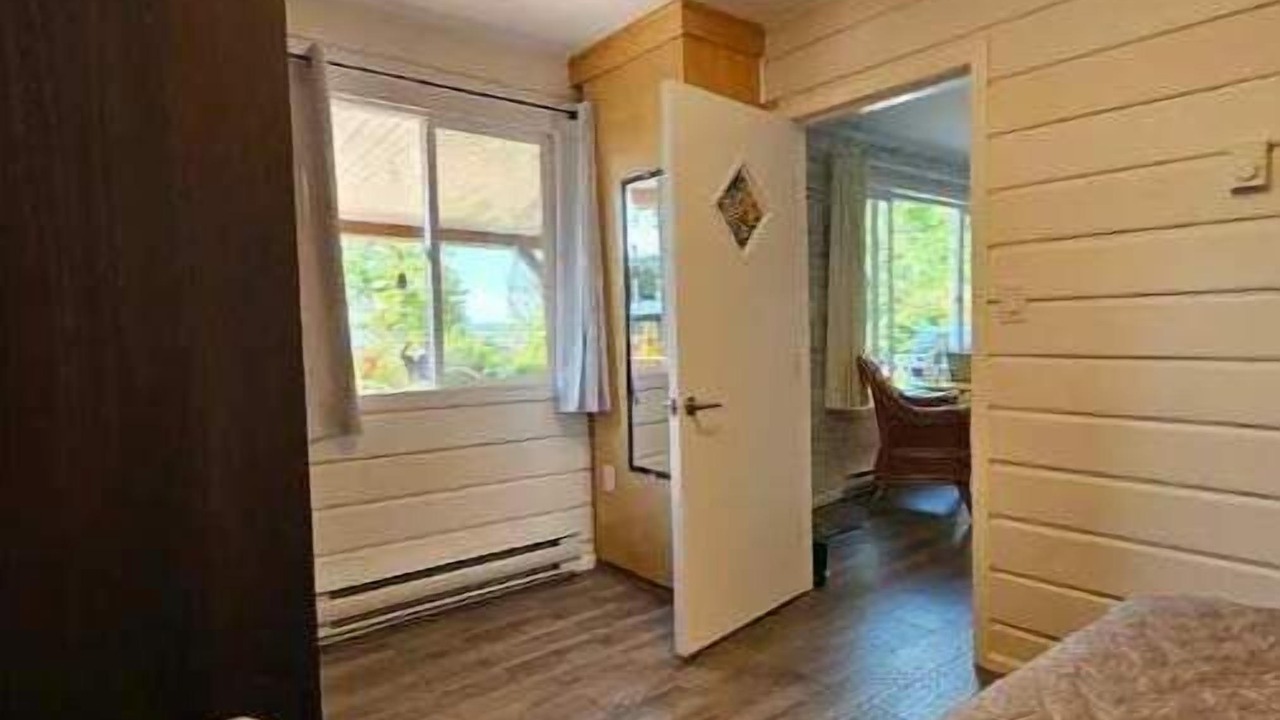 Photo of Bedroom in Chemainus