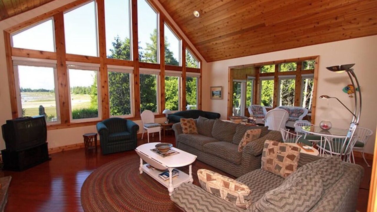 Photo of Livingroom in South Bruce Peninsula