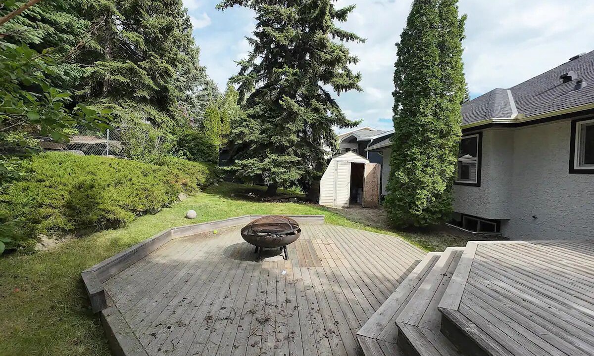 Photo of Patio Balcony in Southeast Calgary