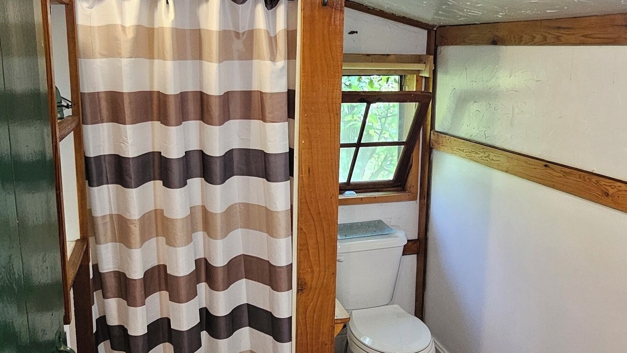 Photo of Bathroom in Kaslo