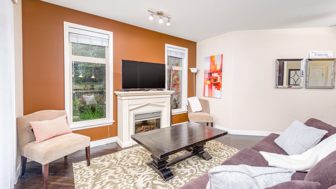 Photo of Livingroom in Westbank