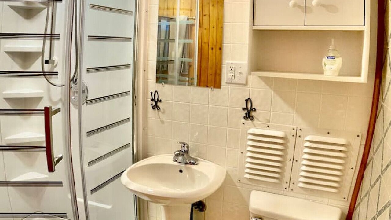 Photo of Bathroom in Blairmore
