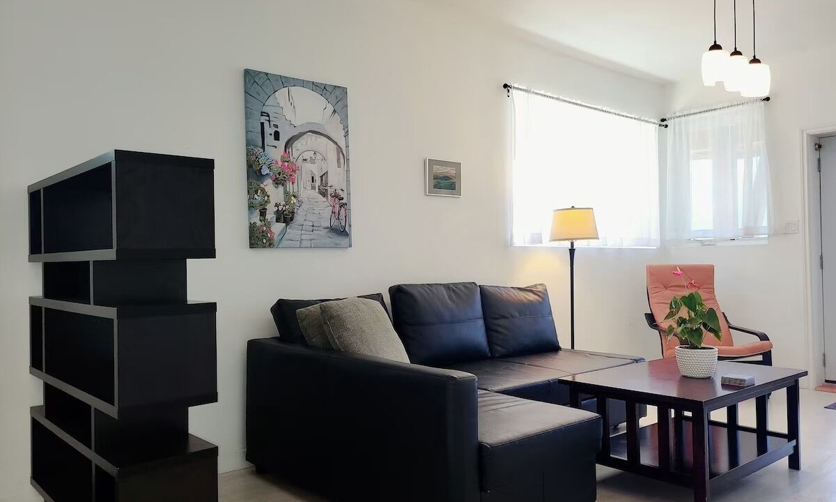 Photo of Livingroom in Britannia Beach