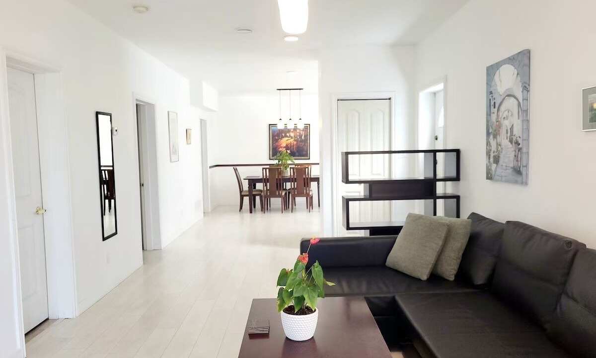 Photo of Bedroom in Britannia Beach