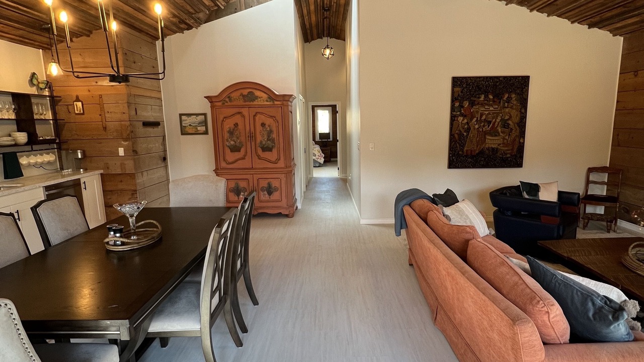Photo of Bedroom in Beamsville