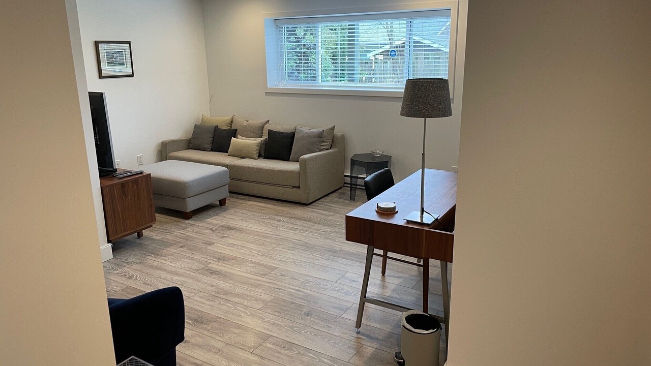 Photo of Livingroom in Upper Lonsdale