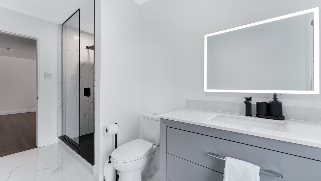Photo of Bathroom in Downtown Gatineau