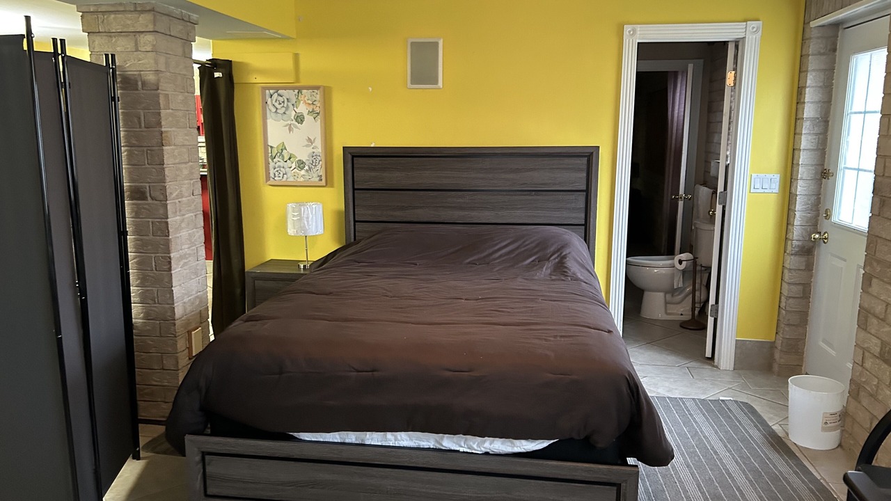 Photo of Bedroom in Colborne
